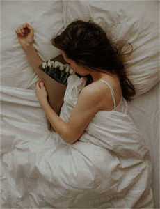 半夜打扑克叫疼的视频,公偷媳2在线观看免费版电视剧全