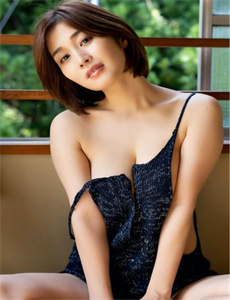 少妇啪啪姿势不断呻吟,99精产国品一二三产区区别电影