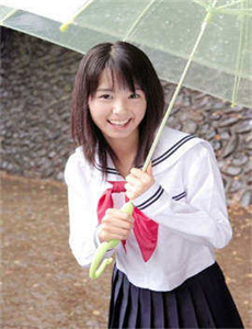 bestiality性欧美/被公疯狂进入的美丽人妻